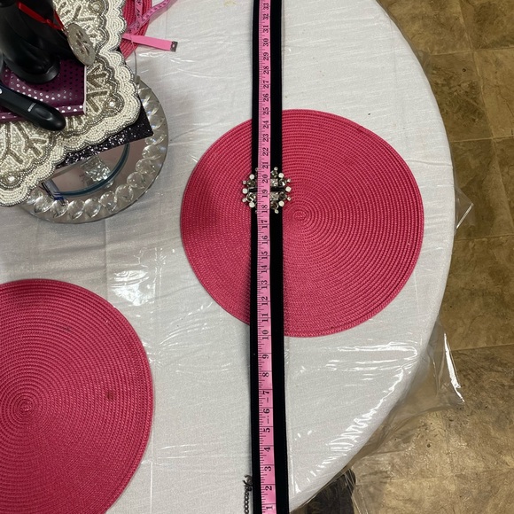 Rare find Chanel Black
Velvet Wide Pastae Belt Large 95/38 - Picture 10 of 13